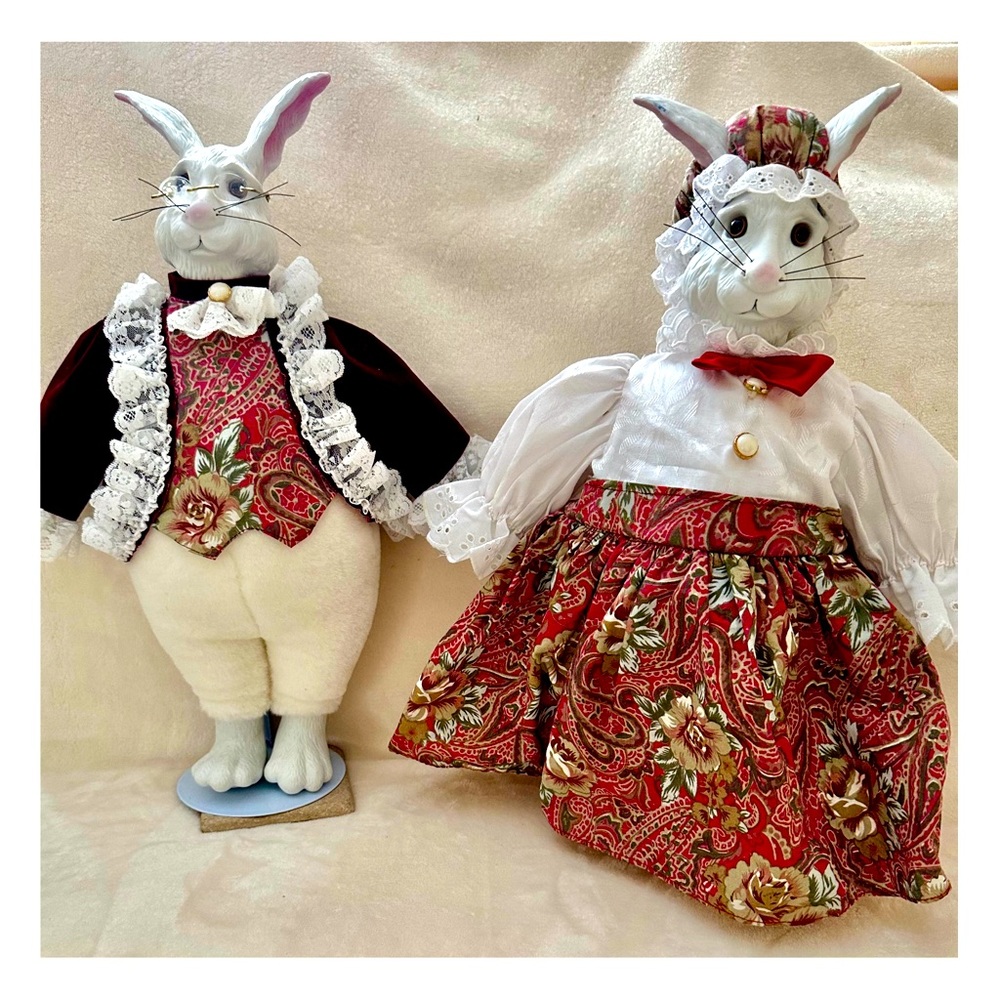 EASTER - ENGLISH MANOR - MR.AND MRS. RABBIT DOLLS VINTAGE…